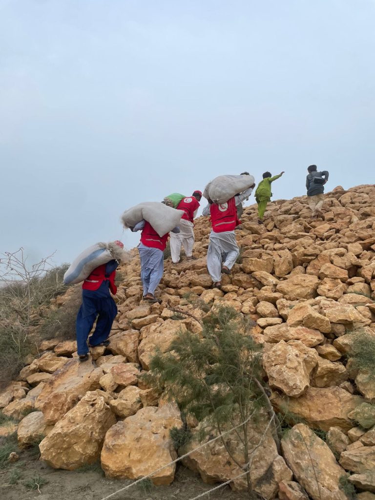 PRCS Sindh evacuation and relief operation rescuing families during Indus River floodin