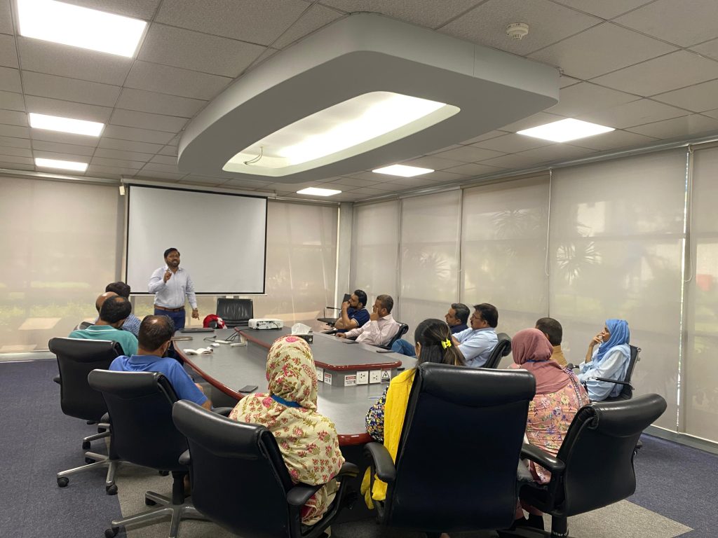 PRCS Sindh trainers conducting Basic First Aid Training at LCI